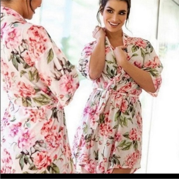 Show Me Your MuMu / Brie Robe Garden of Blooms one size - Picture 3 of 7